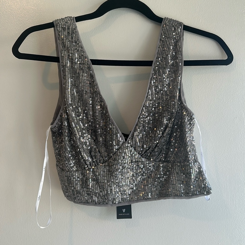 NWT Lulus crop top